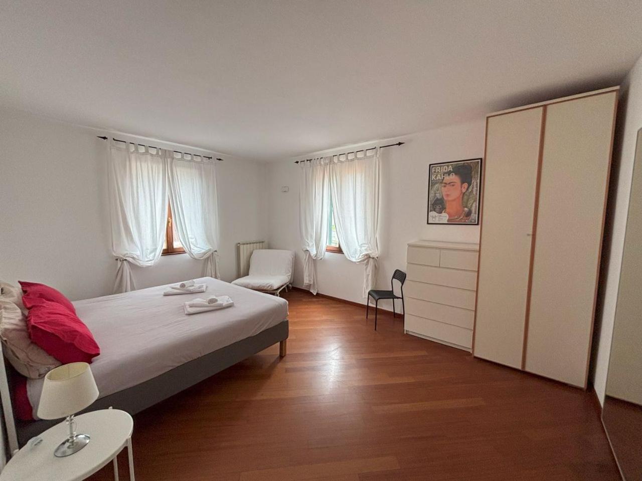Casa Vacanze Magnolia Borgo Ticino Екстериор снимка