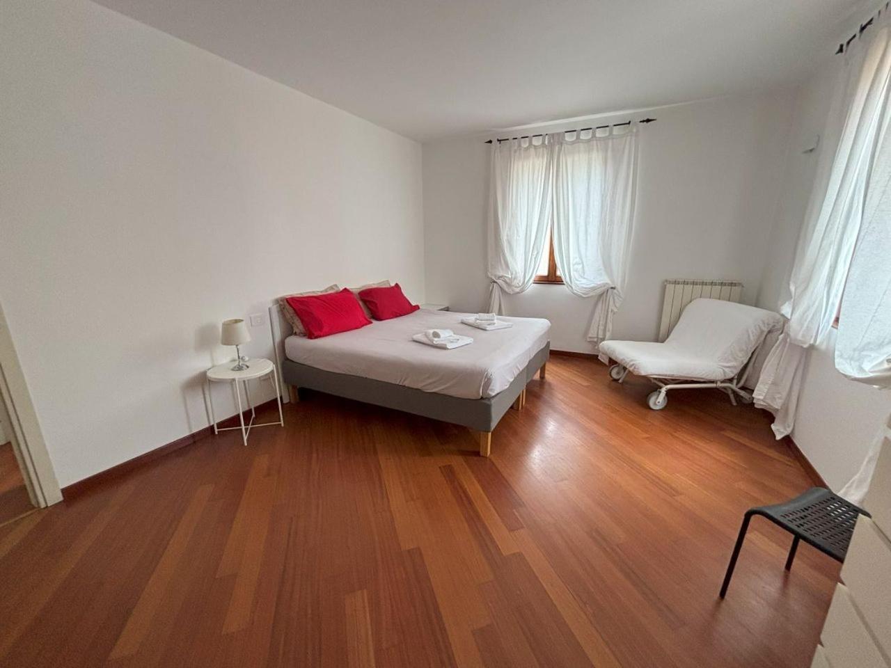 Casa Vacanze Magnolia Borgo Ticino Екстериор снимка