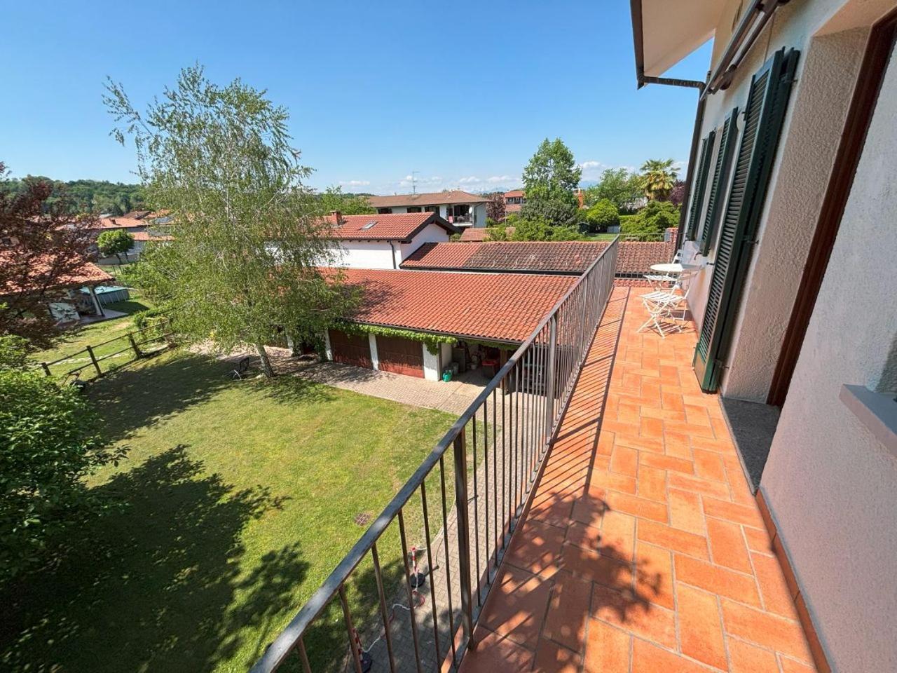 Casa Vacanze Magnolia Borgo Ticino Екстериор снимка