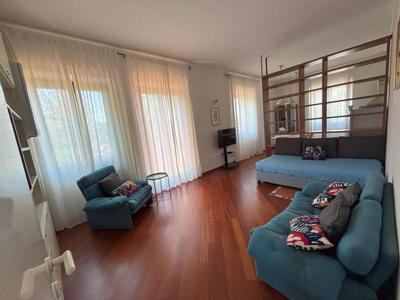 Casa Vacanze Magnolia Borgo Ticino Екстериор снимка