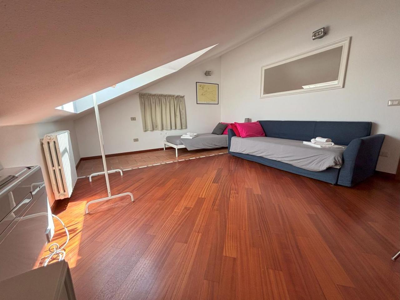 Casa Vacanze Magnolia Borgo Ticino Екстериор снимка
