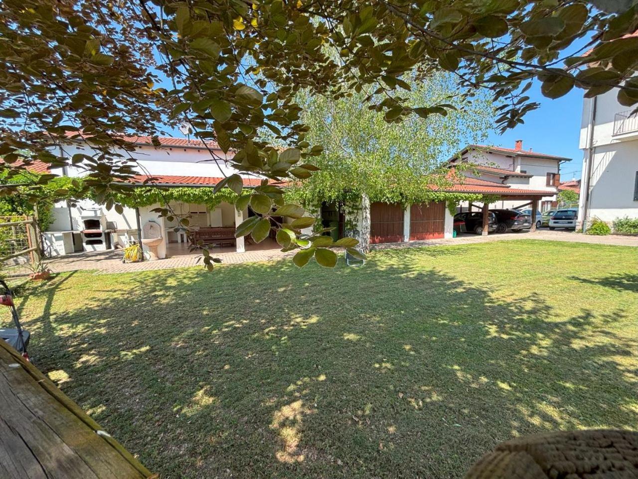 Casa Vacanze Magnolia Borgo Ticino Екстериор снимка