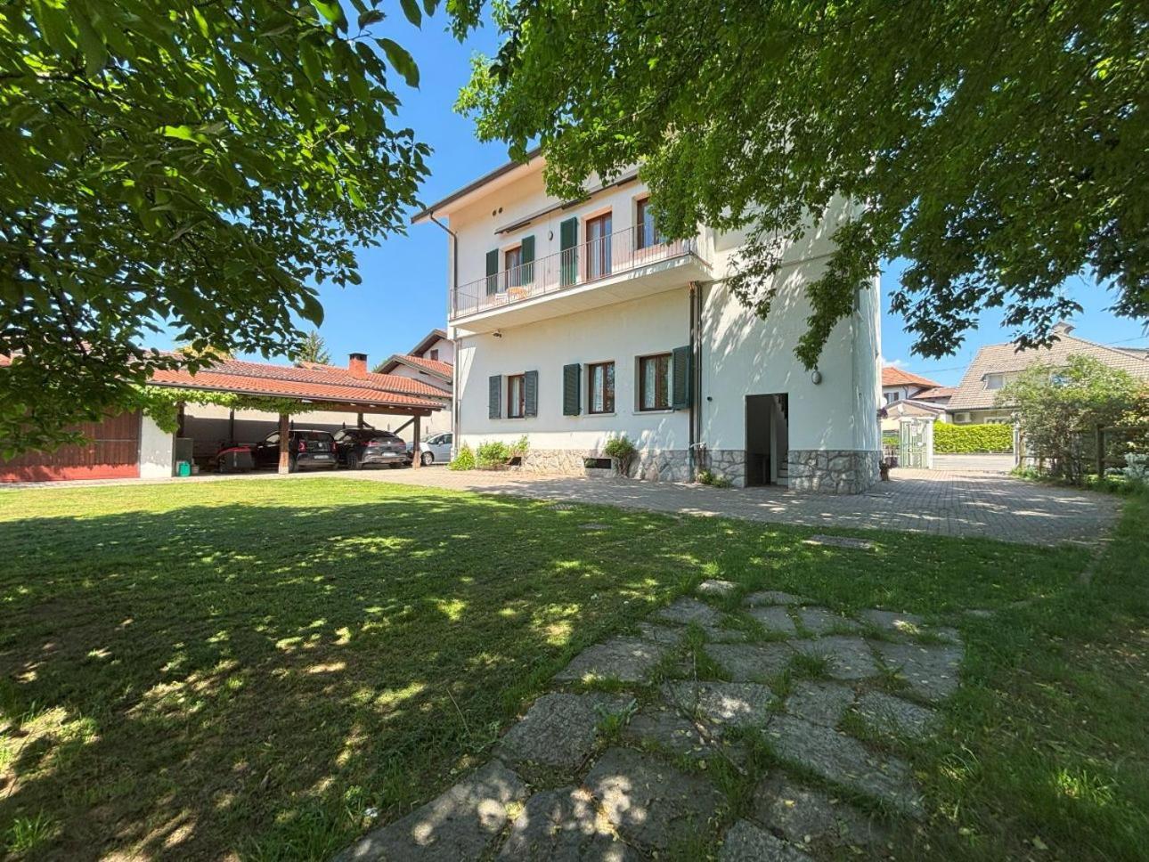Casa Vacanze Magnolia Borgo Ticino Екстериор снимка